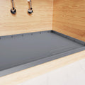Alfombrilla para Debajo del Lavabo Aisslro para Baño Impermeable 22" x 19" Revestimiento de Silicona para Gabinetes Ajuste para Gabinetes Estándar de 24" Protector Organizador Debajo del Lavabo (Gris)
